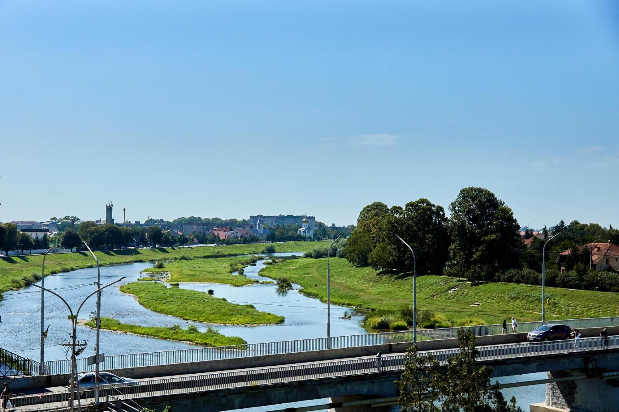 Wonderful Panoramic View Apartment Mukachevo Exterior foto
